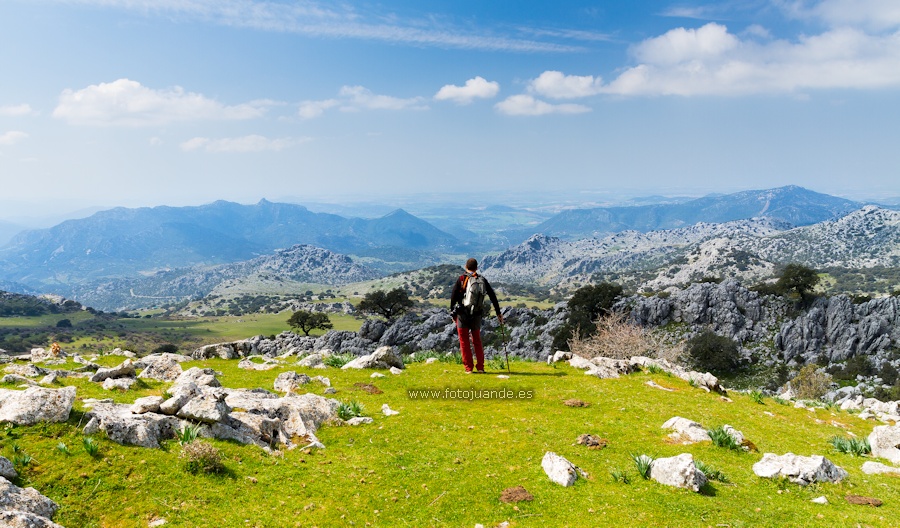Vistas al oeste desde Las Mesas, falda de la Sierra del Caíllo
